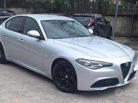 Usata Alfa Romeo Giulia 190 CV (139 kW) 2021 Grigio Berlina