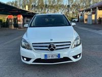 Usata Mercedes B200 Premium 136 CV (100 kW) 2013 Bianco Monovolume