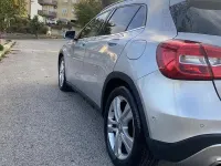 Usata Mercedes GLA200 136 CV (100 kW) 2016 Grigio SUV