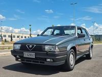 Usata Alfa Romeo 75 148 CV (108 kW) 1987 Verde Berlina