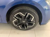 Nuova VW Polo R-line Plus 95 CV (69 kW) 2025 Reef blue Utilitaria