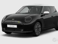 Usata Mini Cooper SE Classic 64 kW (88 CV) 2024 Nero Utilitaria