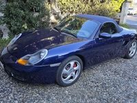 Second-hand Porsche Boxster 252 CP (185 kW) 2002 Albastru Cabrio
