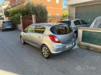Usata Opel Corsa Club 75 CV (55 kW) 2010 Bluazzurro Utilitaria
