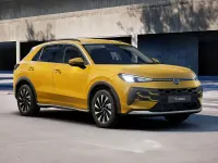 Nuova VW T-Roc Life 150 CV (110 kW) 2026 SUV