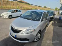 Usata Lancia Ypsilon Platinum 80 CV (58 kW) 2016 Grigio Utilitaria