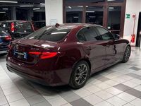 Usata Alfa Romeo Giulia 136 CV (100 kW) 2017 Viola Berlina