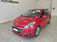 Usata Peugeot 208 Active 82 CV (60 kW) 2018 Bianco Utilitaria