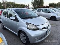 Usata Toyota Aygo Sol 67 CV (49 kW) 2007 Grigio Utilitaria