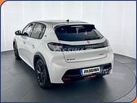 Usata Peugeot e-208 Allure 100 kW (136 CV) 2021 Bianco Utilitaria