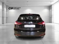 Usata BMW 218 Active Tourer Efficient Dynamics 136 CV (100 kW) 2022 Nero Monovolume