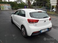Usado Kia Rio 85 HP (62 kW) 2019 Sedan