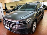Usata VW Touareg 231 CV (169 kW) 2021 Grigio SUV