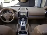 Usata Porsche Cayenne Turbo 500 CV (367 kW) 2012 Nero SUV