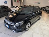 Usata Mercedes B180 109 CV (80 kW) 2018 Nero Monovolume