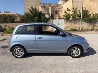 Begagnad Lancia Ypsilon 69 HK (50 kW) 2010 Blå Halvkombi
