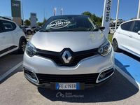 Usata Renault Captur 90 CV (66 kW) 2016 Argento SUV