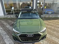 Nuova Audi A1 Sportback S-Line 116 CV (85 kW) 2026 Verde distretto metallizzato Utilitaria