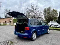 Usata VW Touran Highline 140 CV (102 kW) 2012 Blu Monovolume