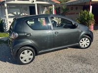Usata Toyota Aygo Connect Style 68 CV (50 kW) 2012 Grigio Utilitaria