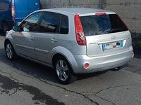 Usata Ford Fiesta 68 CV (50 kW) 2008 Grigio Utilitaria