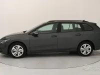 Usata VW Golf VIII Life 150 CV (110 kW) 2022 Grigio Station wagon