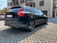 Usata Volvo V60 R-Design Kinetic 136 CV (100 kW) 2015 Station wagon