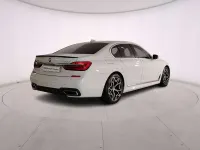 Usata BMW 730 265 CV (194 kW) 2018 Alpin white Berlina
