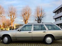 Usata Mercedes 200 122 CV (89 kW) 1991 Grigionero Station wagon