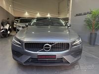 Usata Volvo V60 Business Edition 250 CV (183 kW) 2020 Grigio Station wagon