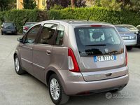 Usata Lancia Musa 95 CV (69 kW) 2009 Viola Monovolume