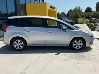 Usata Peugeot 5008 Active 149 CV (109 kW) 2012 Grigio Monovolume