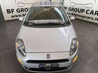 Usata Fiat Punto Lounge 84 CV (61 kW) 2015 Argento Utilitaria