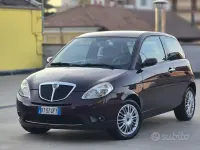 Usata Lancia Ypsilon 60 CV (44 kW) 2008 Nero Utilitaria