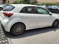Usata Kia Rio 90 CV (66 kW) 2017 Bianco Berlina