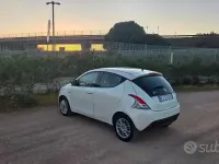 Usata Lancia Ypsilon S 95 CV (69 kW) 2013 Bianco Utilitaria