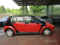 Usata Smart ForFour 75 CV (55 kW) 2005 Rosso Utilitaria