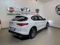 Usata Alfa Romeo Stelvio Business 190 CV (139 kW) 2021 Bianco / pastello SUV