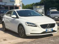 Usata Volvo V40 Momentum 150 CV (110 kW) 2019 Other Berlina
