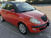 Usata Lancia Ypsilon 69 CV (50 kW) 2006 Rosso Utilitaria