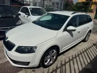 Usata Skoda Octavia Executive 105 CV (77 kW) 2013 Bianco Station wagon