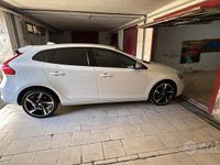 Usata Volvo V40 R-Design Momentum 120 CV (88 kW) 2017 Bianco Berlina