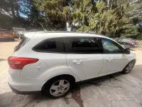 Usata Ford Focus ST-Line 120 CV (88 kW) 2018 Bianco Station wagon