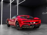 Usata Ferrari 296 829 CV (609 kW) 2023 Rosso Cabrio