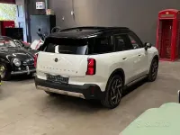 Usata Mini Countryman Favoured 204 CV (150 kW) 2024 Bianco SUV