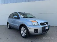 Usata Ford Fusion Titanium 90 CV (66 kW) 2006 Blu Utilitaria