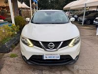 Usata Nissan Qashqai Tekna 110 CV (80 kW) 2015 Bianco SUV