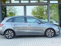 Käytetty Mercedes B200 150 HP (110 kW) 2021 Harmaa Tila-auto