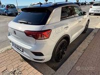 Usata VW T-Roc R-line 150 CV (110 kW) 2022 Bianco SUV