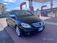 Usata Mercedes B200 108 CV (79 kW) 2009 Nero Monovolume